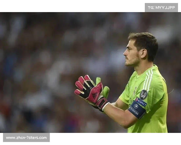 卡马文加赛后社媒庆祝胜利：球队表现出色，我们继续前进